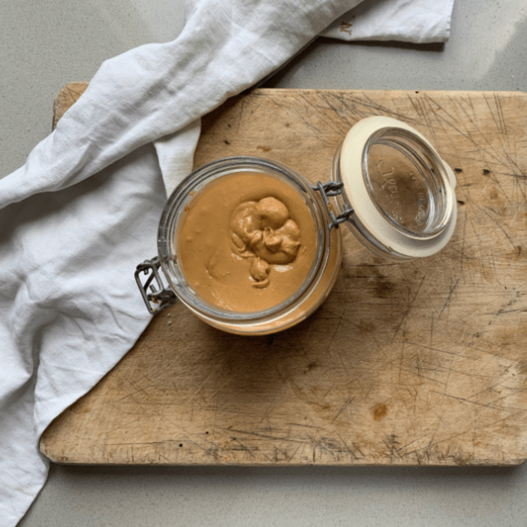 BURRO DI ARACHIDI FATTO IN CASA IN 10 MINUTI